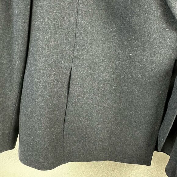 Kasper 10 Skirt Suit Set Charcoal Gray Wrap Front Fur Trim Jacket & Pencil Skirt - Picture 4 of 13